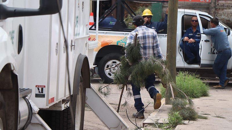 REPARACIÓN POSTES-LLUVIAS